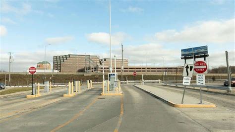 rosemont blue line parking